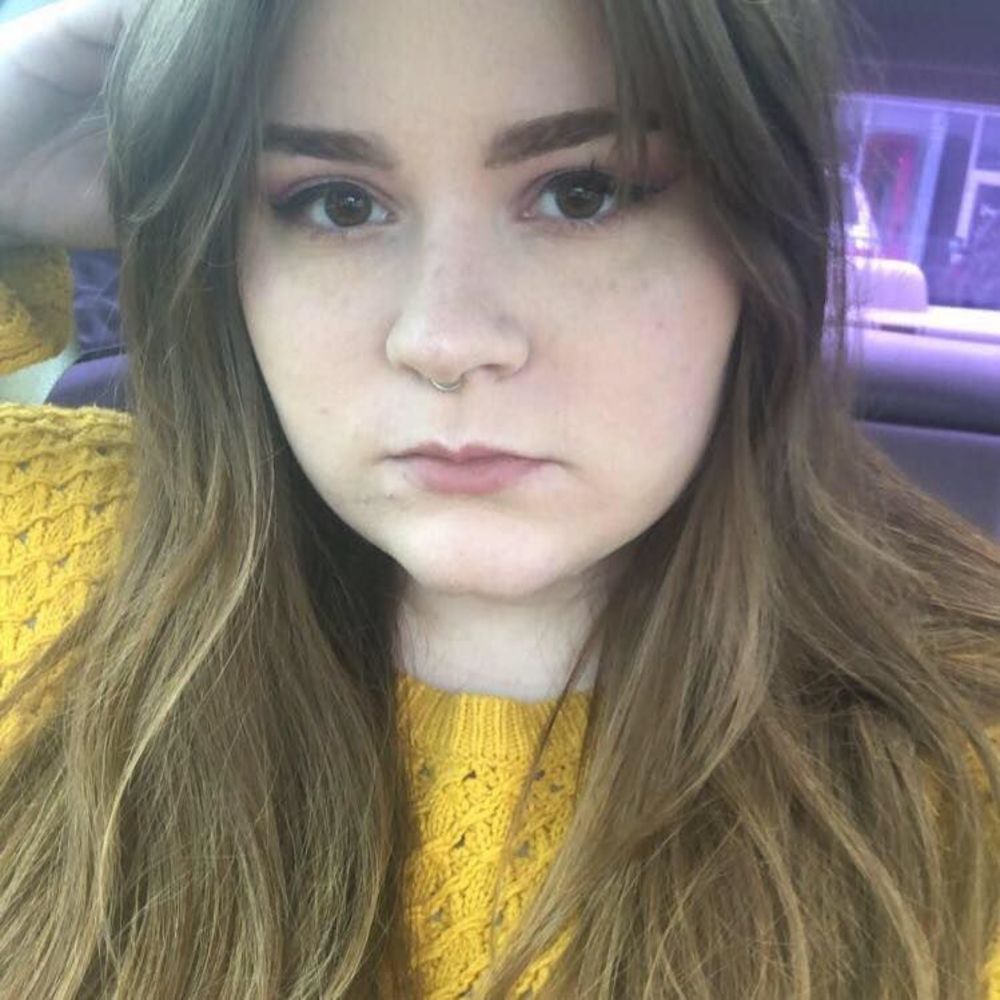 Meet your Posher, Courtney